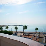 Paradiso ויר