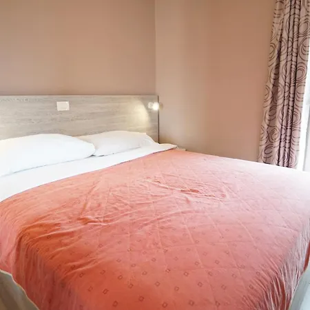 Paradiso Apartman *