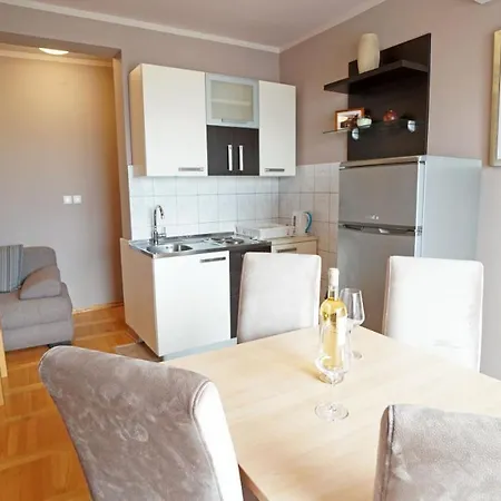 Paradiso Apartman *